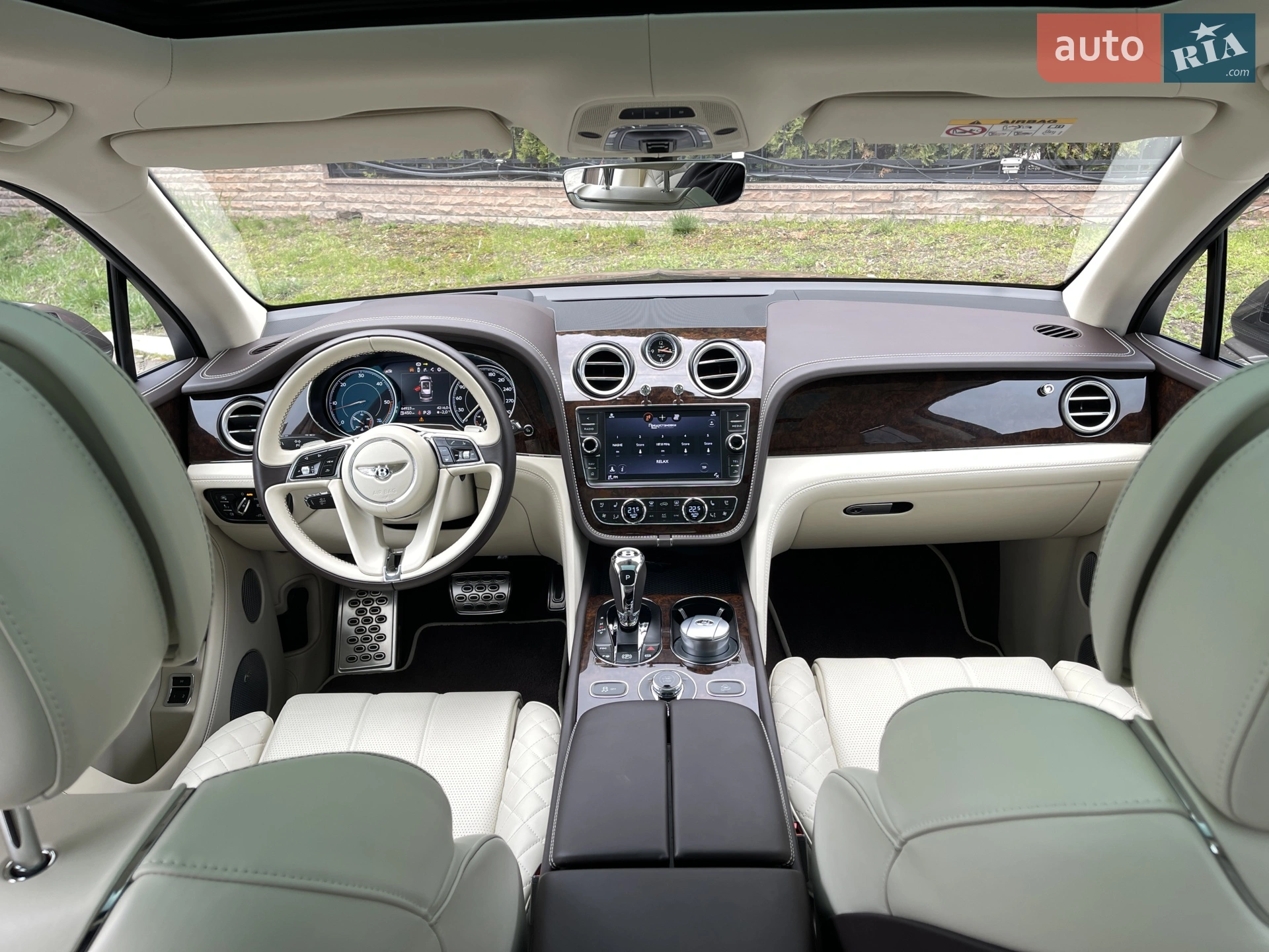 2017 Bentley Bentayga - мініатюра 20