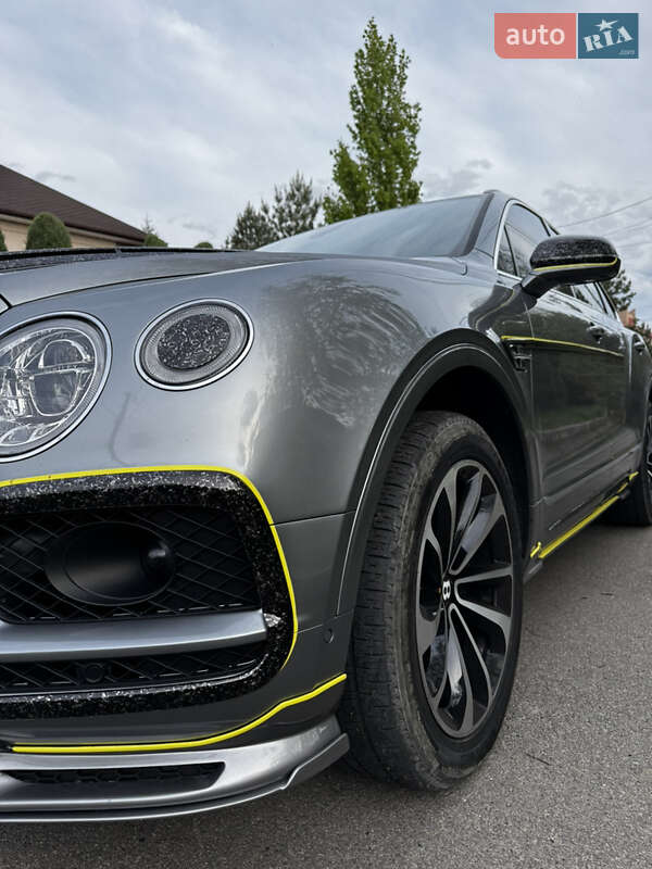 Внедорожник / Кроссовер Bentley Bentayga 2019 в Запорожье