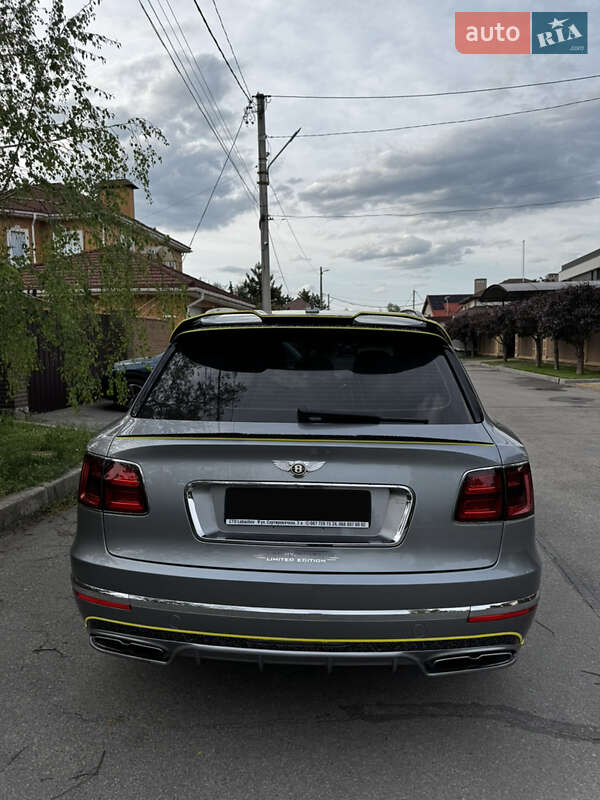 Внедорожник / Кроссовер Bentley Bentayga 2019 в Запорожье