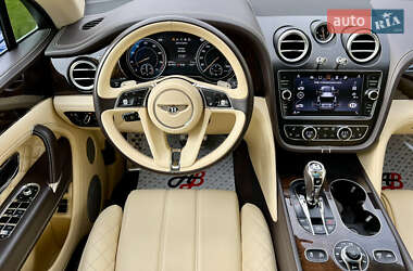 Внедорожник / Кроссовер Bentley Bentayga 2017 в 
