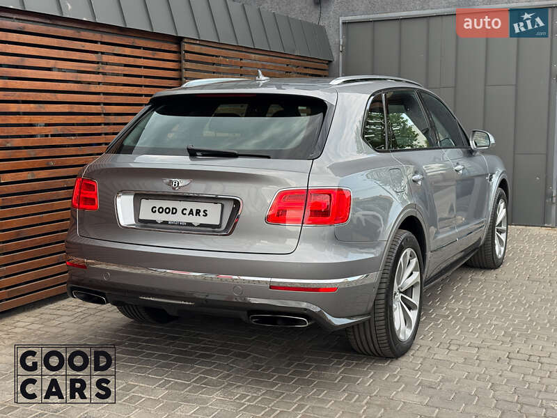 Внедорожник / Кроссовер Bentley Bentayga 2017 в Одессе