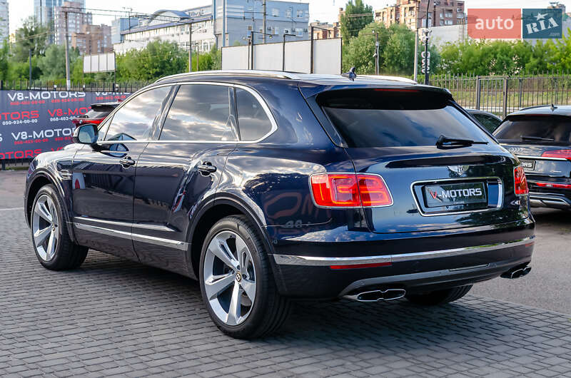 Внедорожник / Кроссовер Bentley Bentayga 2019 в Киеве