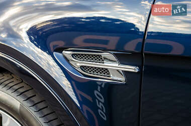 Позашляховик / Кросовер Bentley Bentayga 2019 в Києві