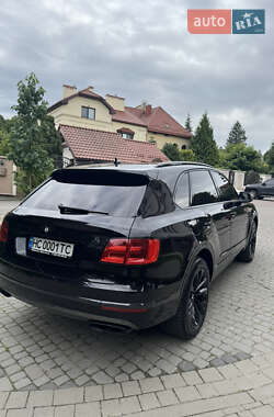 Внедорожник / Кроссовер Bentley Bentayga 2016 в 