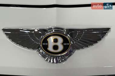 Внедорожник / Кроссовер Bentley Bentayga 2019 в 