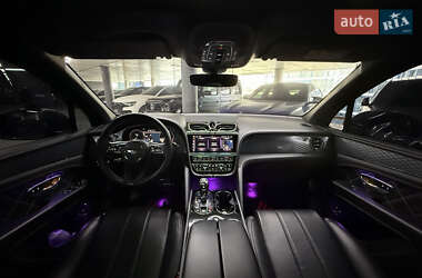 Внедорожник / Кроссовер Bentley Bentayga 2020 в 