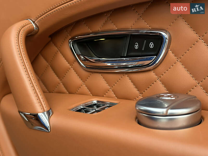 Позашляховик / Кросовер Bentley Bentayga 2016 в Києві