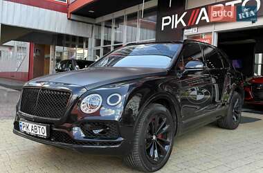 Позашляховик / Кросовер Bentley Bentayga 2016 в 