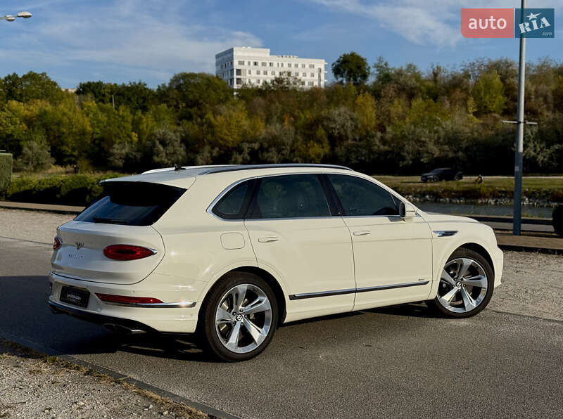 Внедорожник / Кроссовер Bentley Bentayga 2021 в Днепре