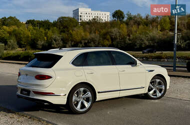 Внедорожник / Кроссовер Bentley Bentayga 2021 в 