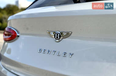 Внедорожник / Кроссовер Bentley Bentayga 2021 в 