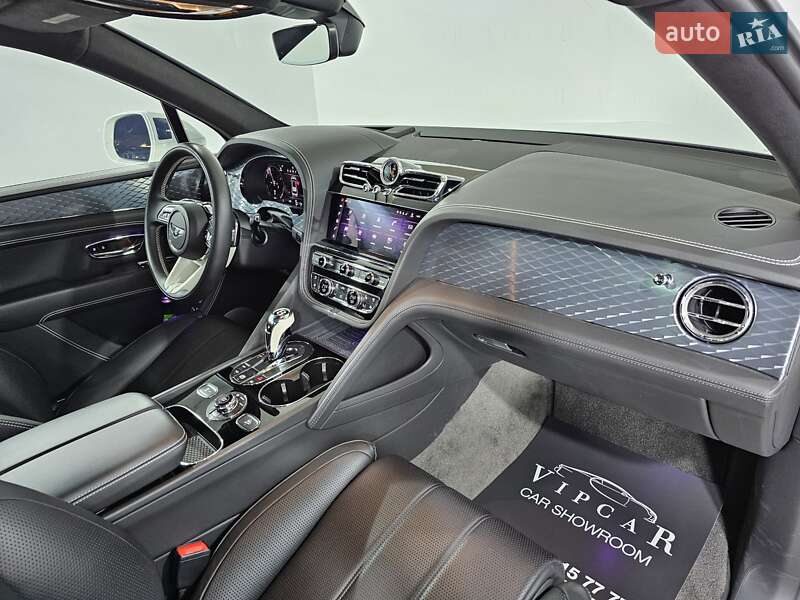 Позашляховик / Кросовер Bentley Bentayga 2021 в Києві фото 19 Позашляховик / Кросовер Bentley Bentayga 2021 в Києві