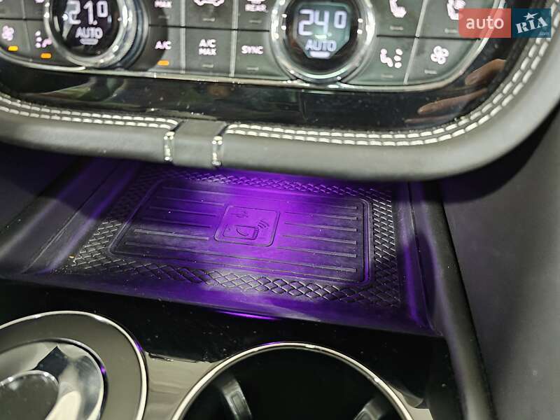 Позашляховик / Кросовер Bentley Bentayga 2021 в Києві фото 28 Позашляховик / Кросовер Bentley Bentayga 2021 в Києві