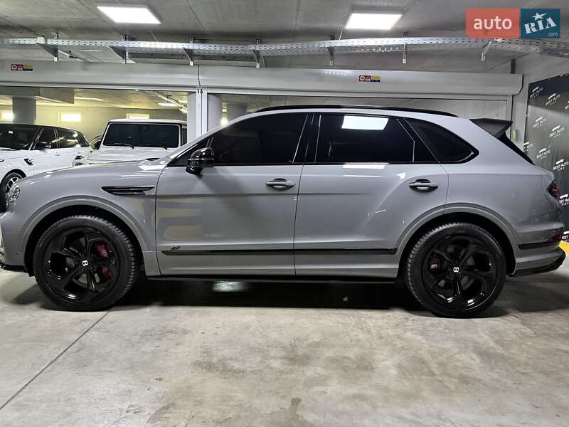 Позашляховик / Кросовер Bentley Bentayga 2022 в Києві фото 18 Позашляховик / Кросовер Bentley Bentayga 2022 в Києві
