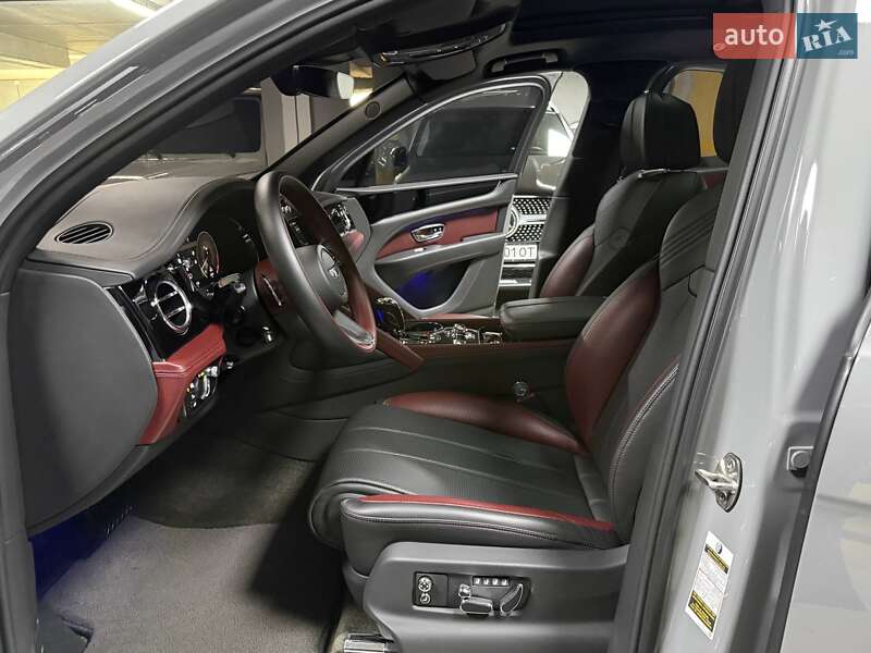 Позашляховик / Кросовер Bentley Bentayga 2022 в Києві фото 59 Позашляховик / Кросовер Bentley Bentayga 2022 в Києві