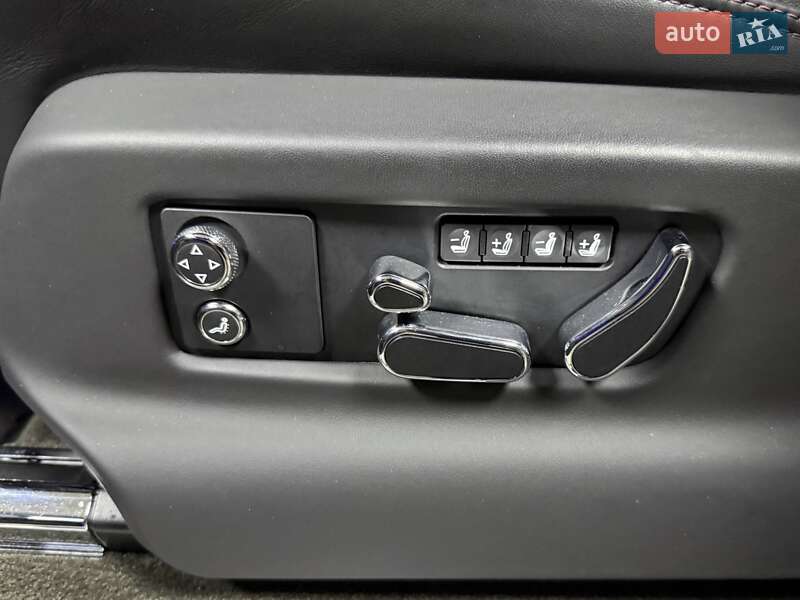 Позашляховик / Кросовер Bentley Bentayga 2022 в Києві фото 65 Позашляховик / Кросовер Bentley Bentayga 2022 в Києві