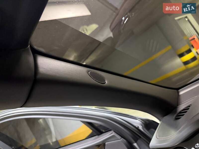Позашляховик / Кросовер Bentley Bentayga 2022 в Києві фото 49 Позашляховик / Кросовер Bentley Bentayga 2022 в Києві