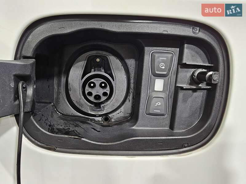 Внедорожник / Кроссовер Bentley Bentayga 2021 в Киеве фото 45 Внедорожник / Кроссовер Bentley Bentayga 2021 в Киеве