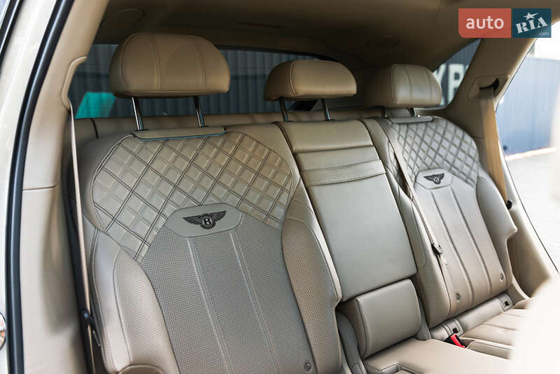 Внедорожник / Кроссовер Bentley Bentayga 2021 в Мукачево фото 42 Внедорожник / Кроссовер Bentley Bentayga 2021 в Мукачево