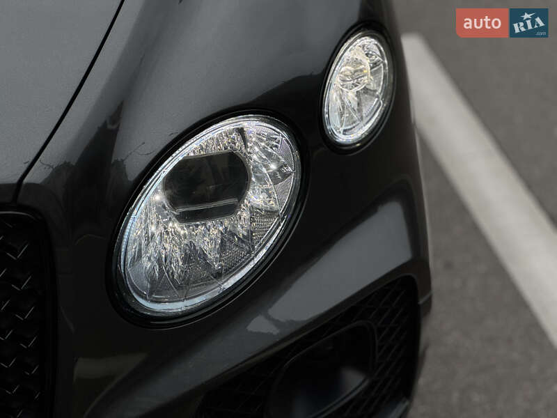 Внедорожник / Кроссовер Bentley Bentayga 2020 в Киеве