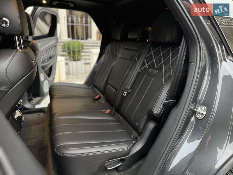 Внедорожник / Кроссовер Bentley Bentayga 2020 в Киеве