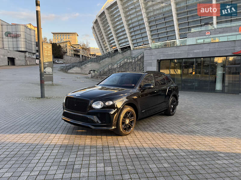 Внедорожник / Кроссовер Bentley Bentayga 2021 в Киеве