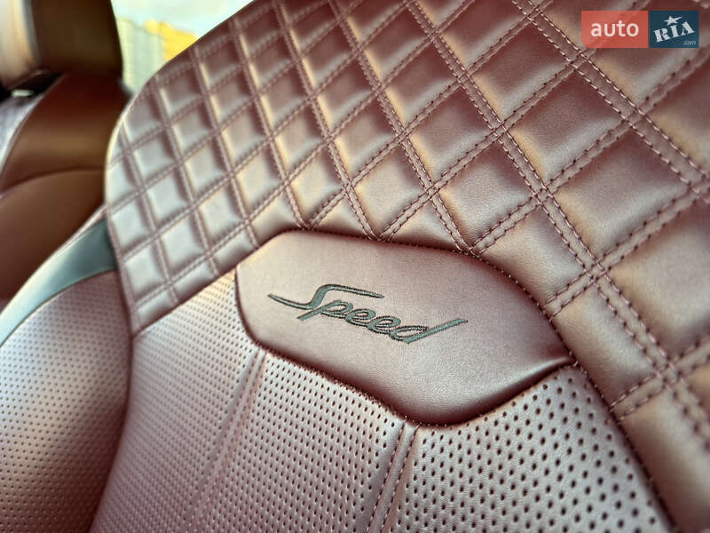 Внедорожник / Кроссовер Bentley Bentayga 2021 в Киеве