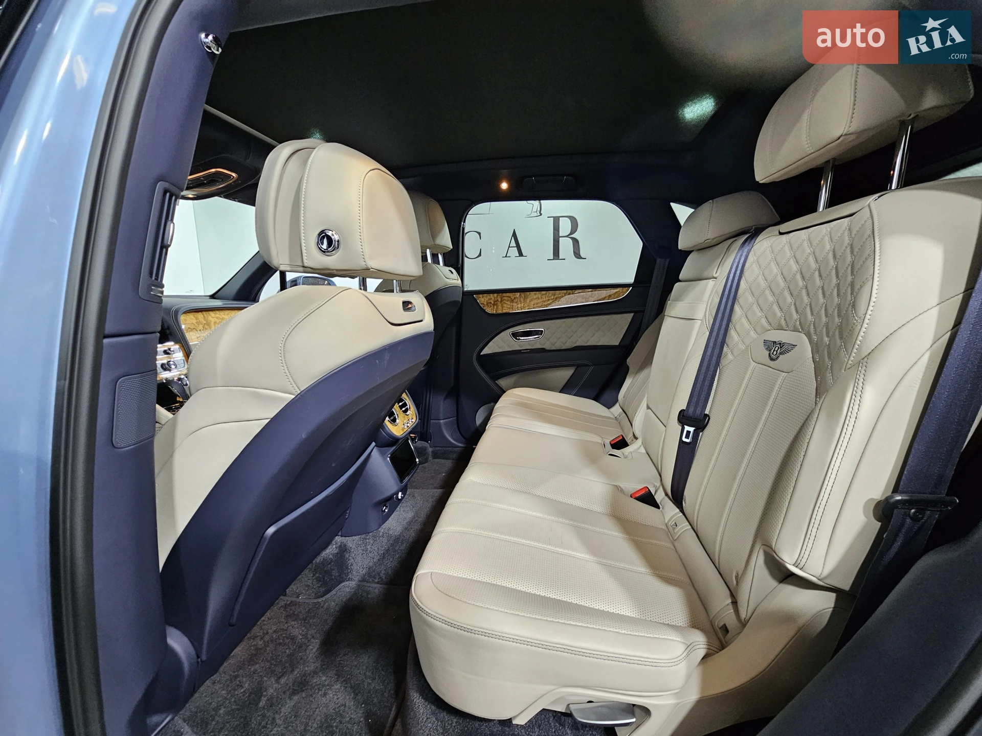 2022 Bentley Bentayga - мініатюра 13