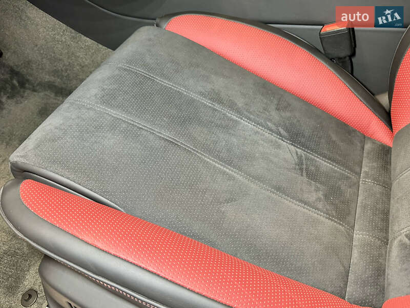 Внедорожник / Кроссовер Bentley Bentayga 2021 в Киеве фото 49 Внедорожник / Кроссовер Bentley Bentayga 2021 в Киеве