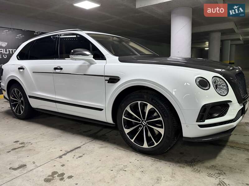 Внедорожник / Кроссовер Bentley Bentayga 2018 в Киеве
