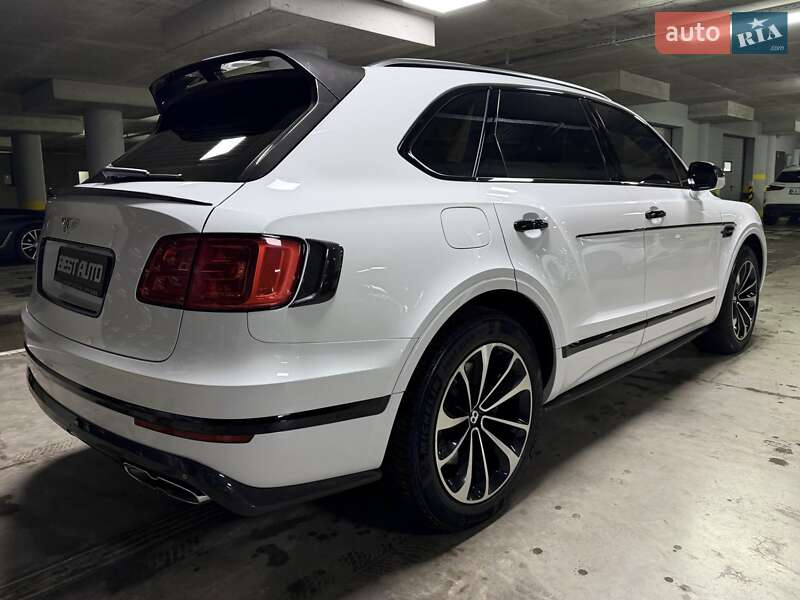 Внедорожник / Кроссовер Bentley Bentayga 2018 в Киеве