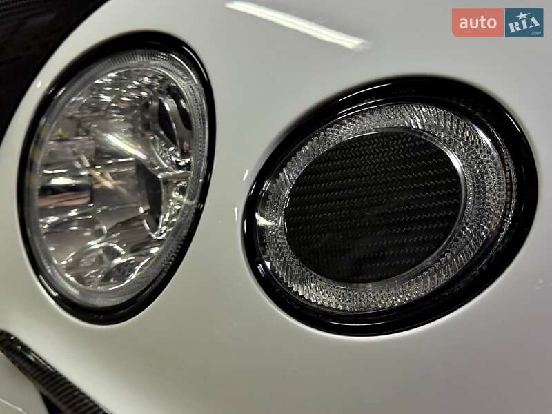 Внедорожник / Кроссовер Bentley Bentayga 2018 в Киеве