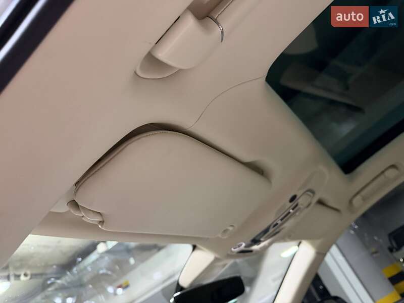 Внедорожник / Кроссовер Bentley Bentayga 2018 в Киеве