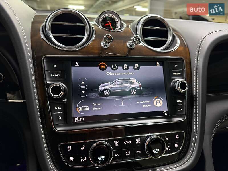 Внедорожник / Кроссовер Bentley Bentayga 2018 в Киеве