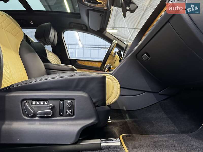 Позашляховик / Кросовер Bentley Bentayga 2017 в Києві