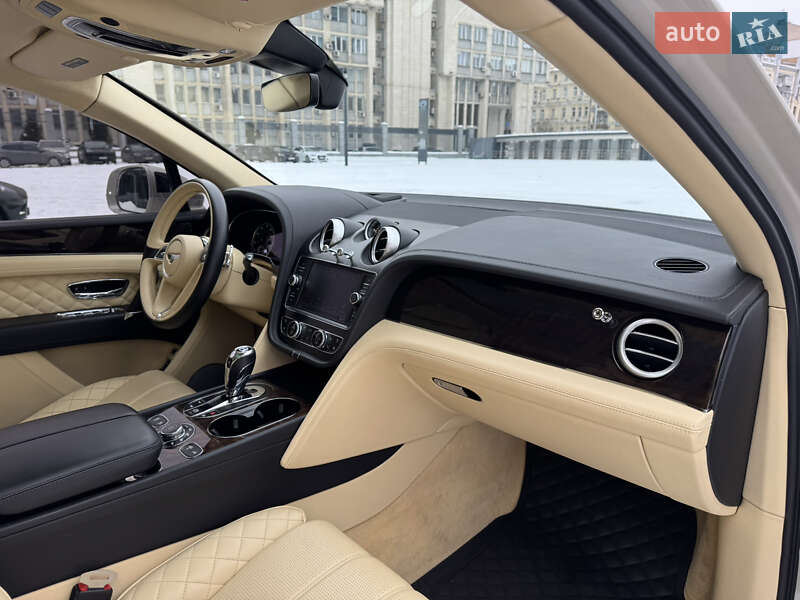 Позашляховик / Кросовер Bentley Bentayga 2018 в Києві