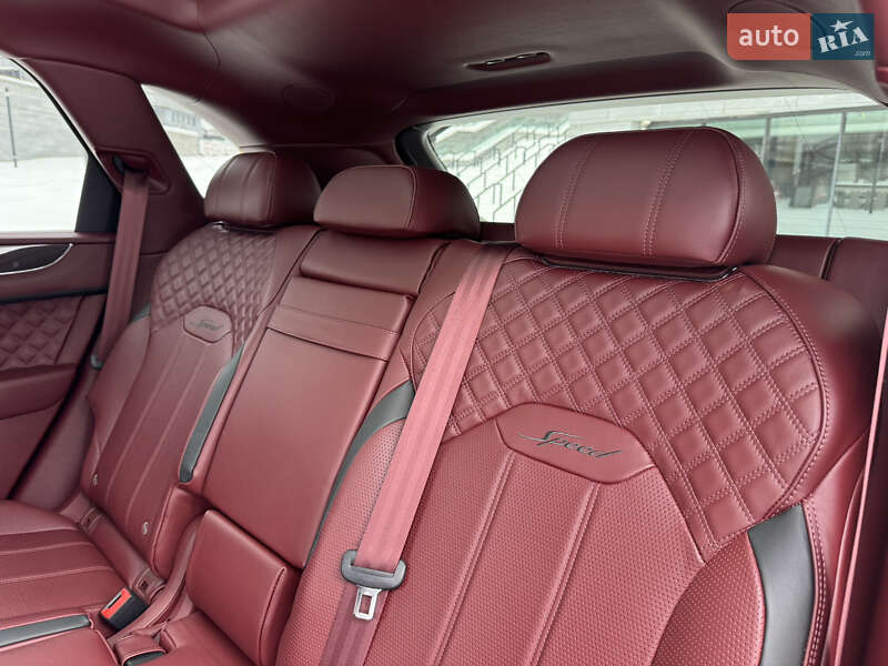 Позашляховик / Кросовер Bentley Bentayga 2021 в Києві