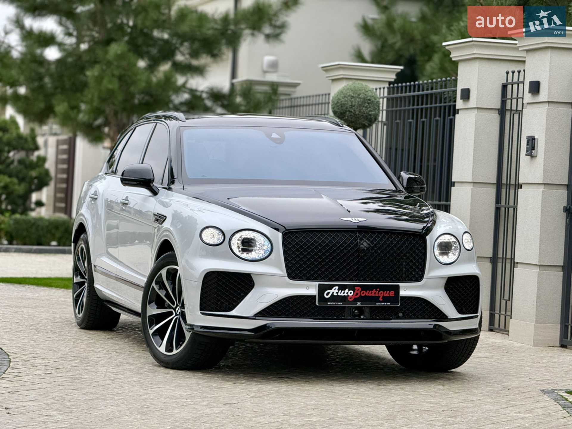 2024 Bentley Bentayga - мініатюра 24