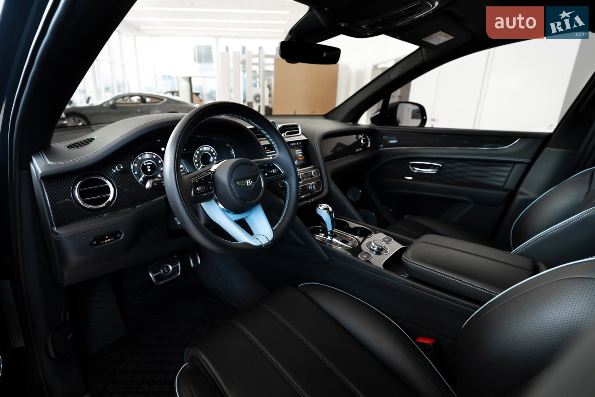 2024 Bentley Bentayga - мініатюра 8