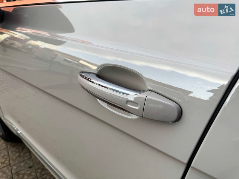 Внедорожник / Кроссовер Bentley Bentayga 2023 в Львове