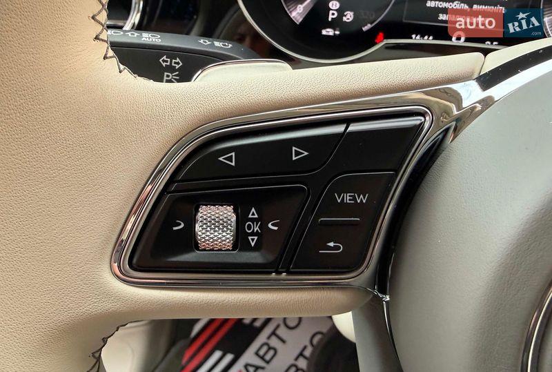 Внедорожник / Кроссовер Bentley Bentayga 2023 в Львове