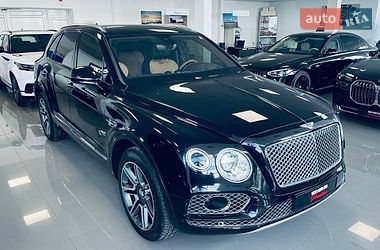 Внедорожник / Кроссовер Bentley Bentayga 2017 в Киеве