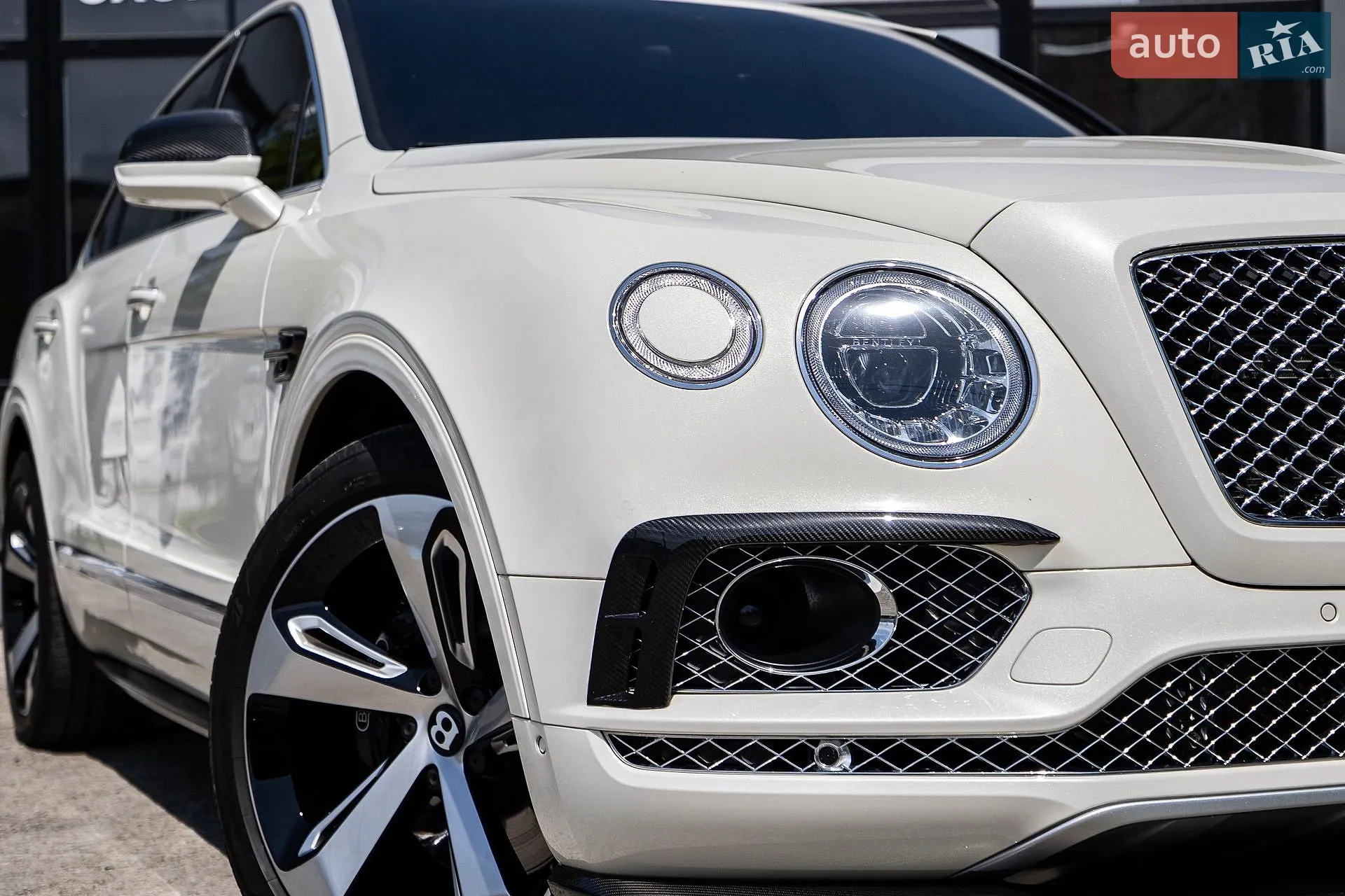 2017 Bentley Bentayga - мініатюра 19