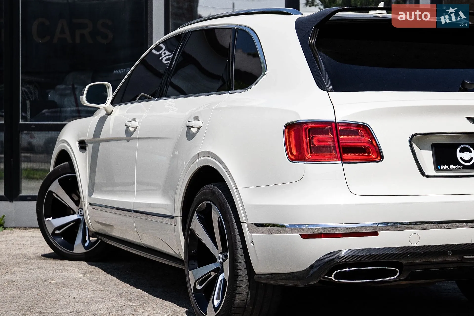 2017 Bentley Bentayga - мініатюра 29