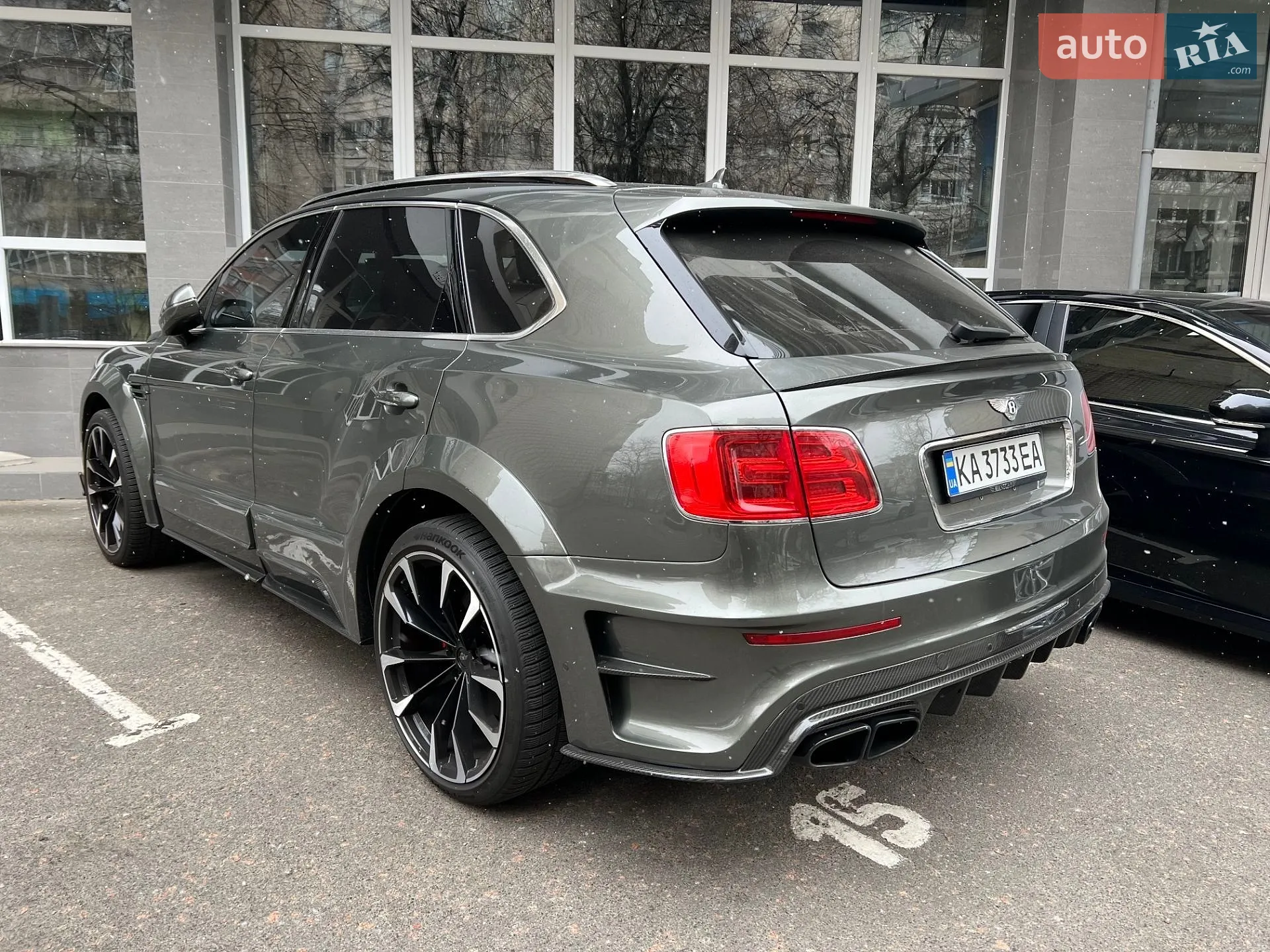 2017 Bentley Bentayga - мініатюра 2