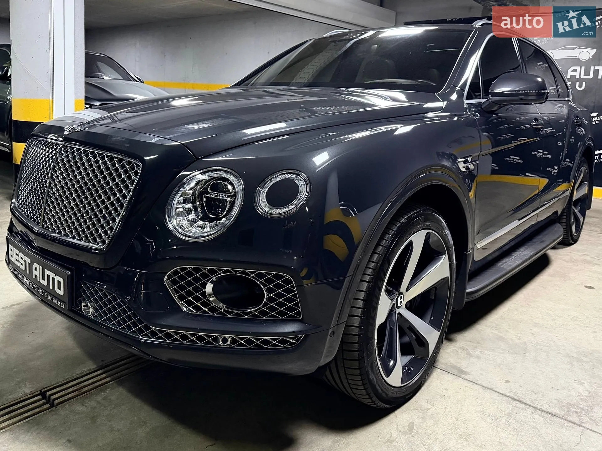 2016 Bentley Bentayga - мініатюра 23