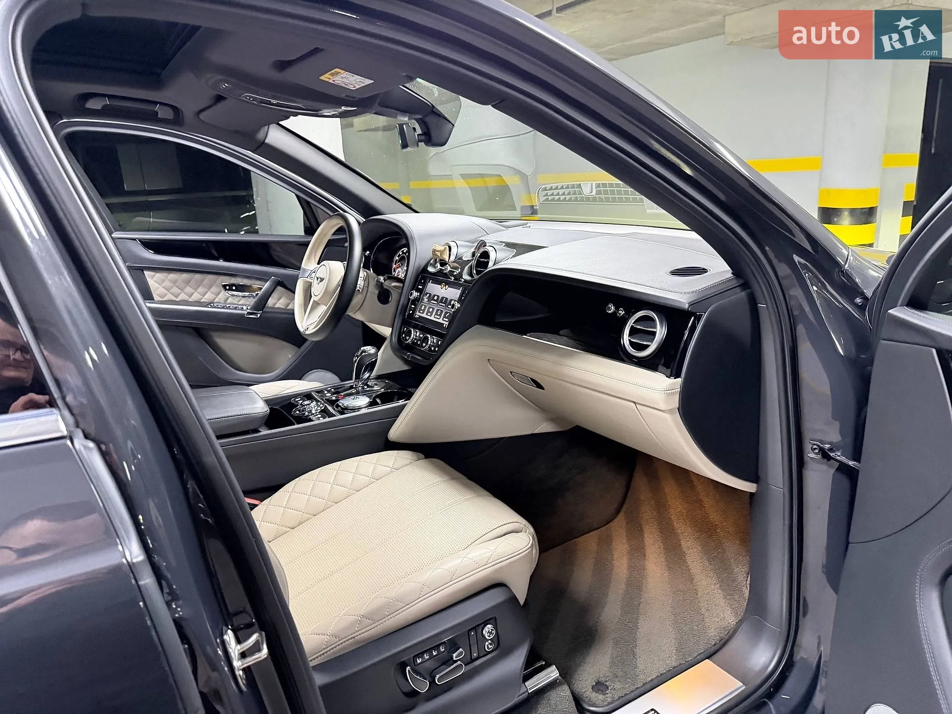 2016 Bentley Bentayga - мініатюра 97