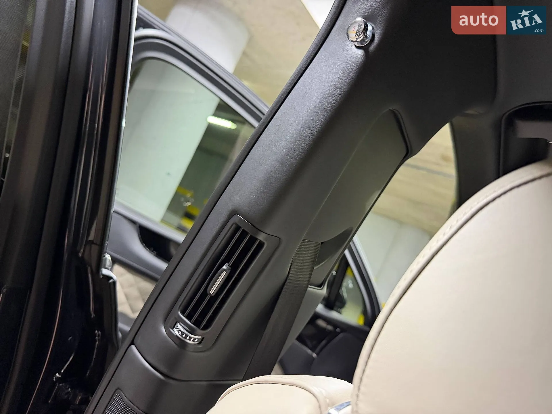 2016 Bentley Bentayga - мініатюра 81