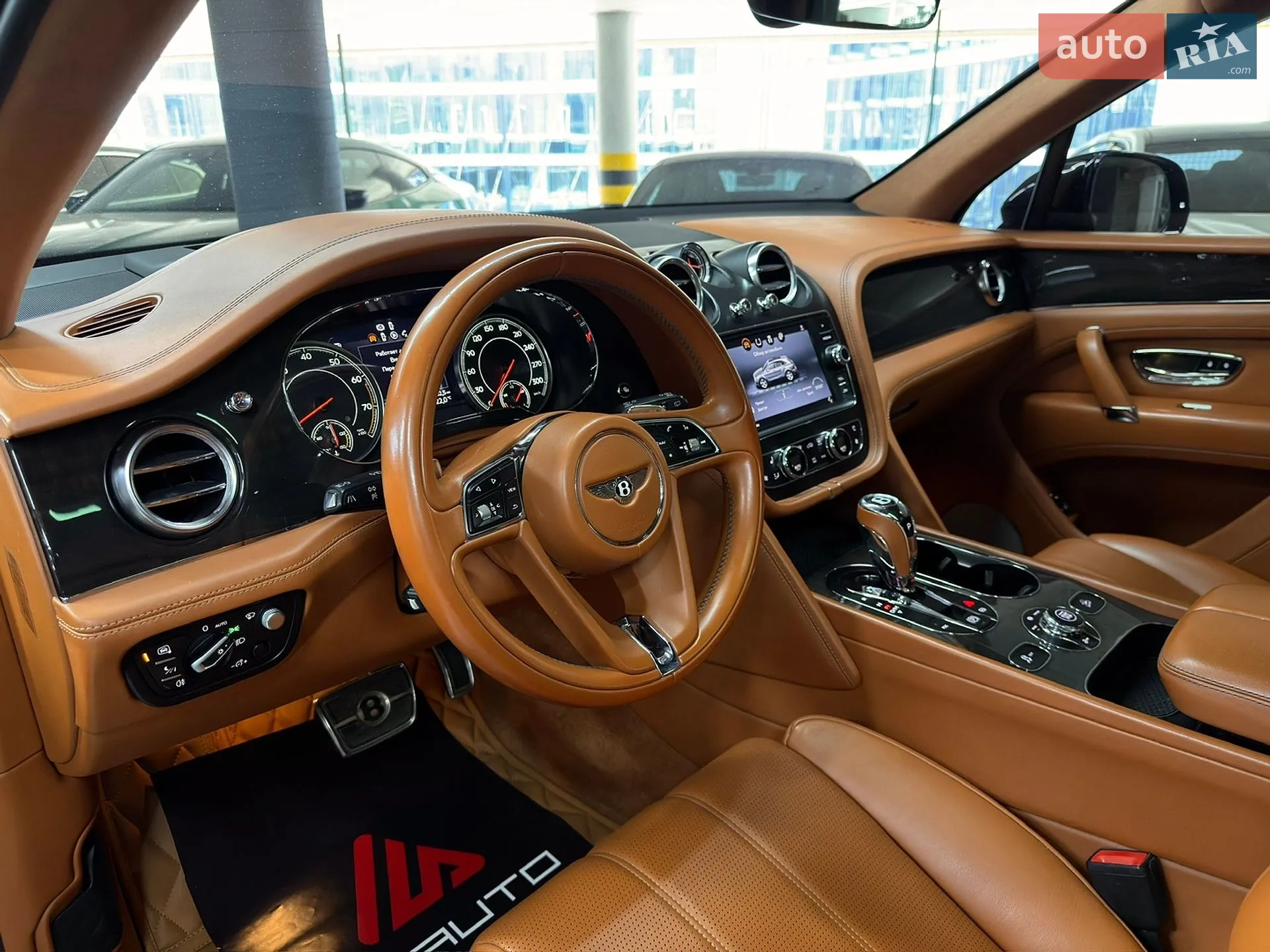 2018 Bentley Bentayga - мініатюра 21