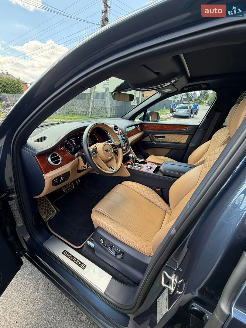 2017 Bentley Bentayga - мініатюра 25